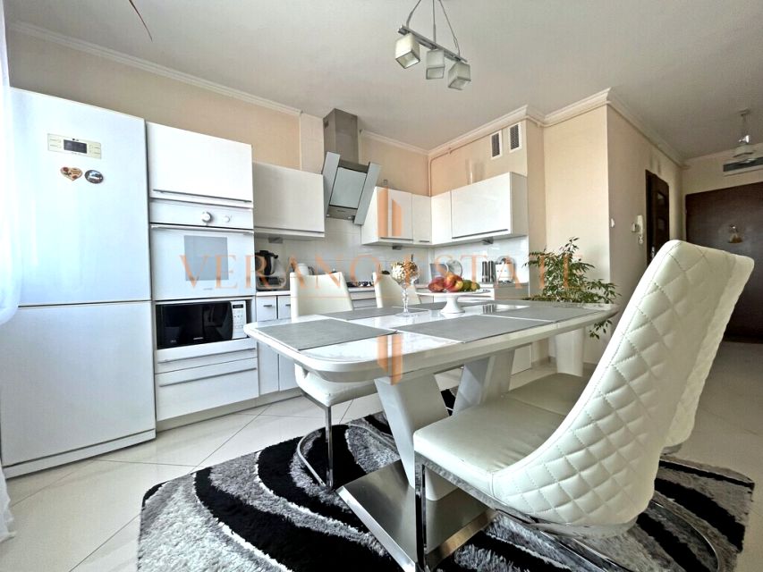 Mieszkanie blok mieszkalny przy lesie