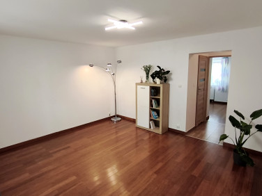 Mieszkanie blok mieszkalny przy lesie