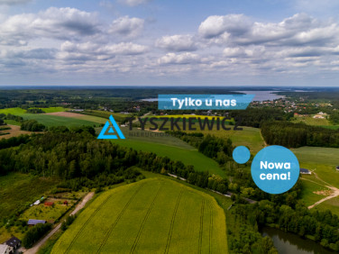 Działka nad jeziorem