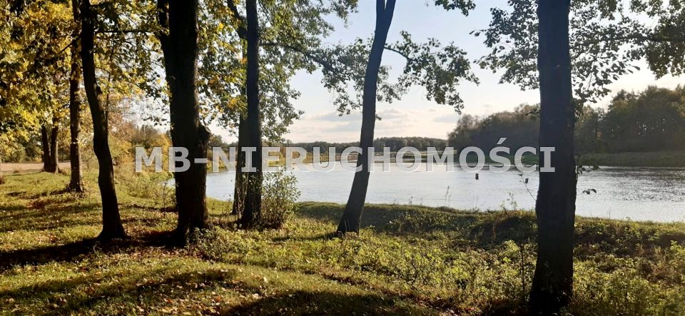 Pusta działka Nowosiedliny