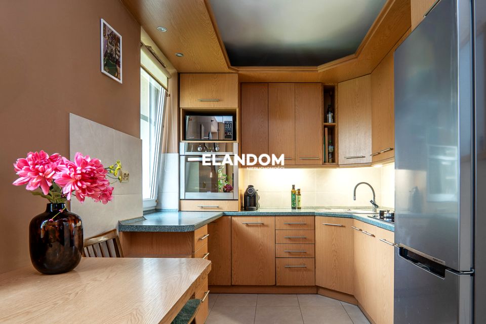 Mieszkanie blok mieszkalny nad jeziorem