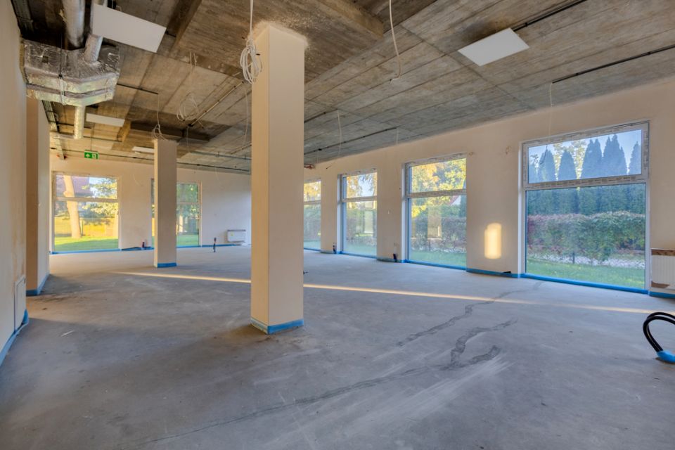 Budynek użytkowy Warszawa