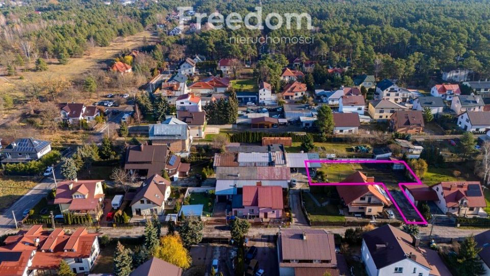 Ogrodzona działka Józefów