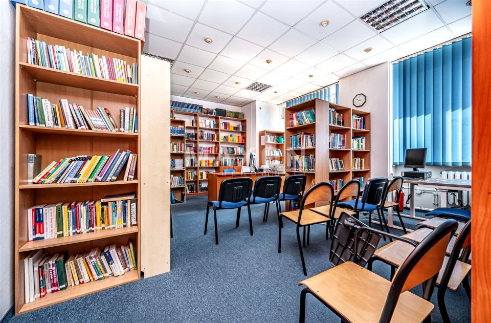 Budynek użytkowy Warszawa