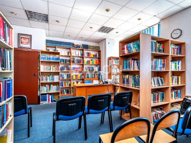 Budynek użytkowy Warszawa