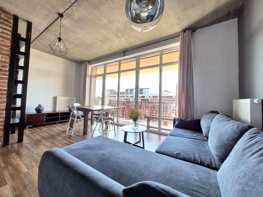 Mieszkanie blok mieszkalny przy lesie