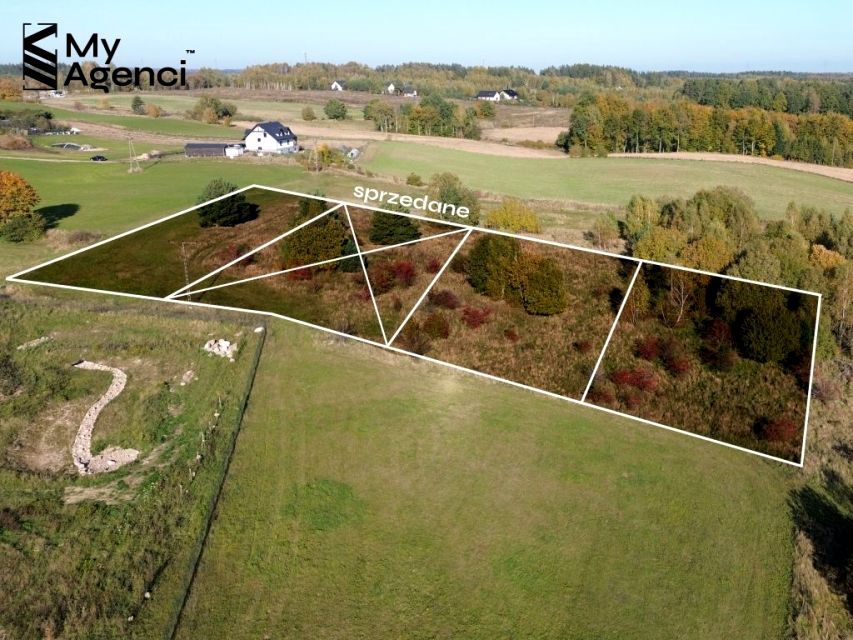 Działka przy lesie