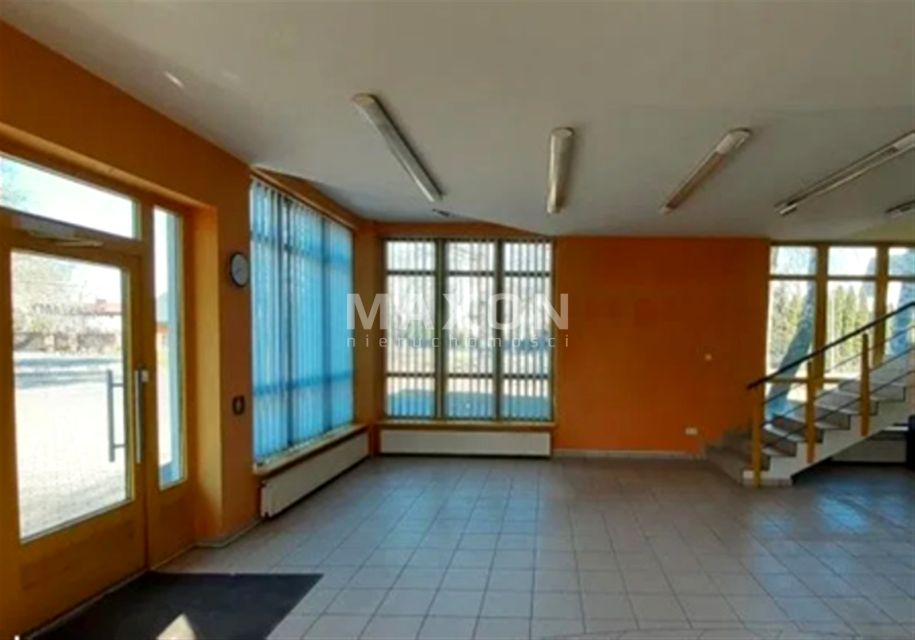 Budynek użytkowy Milanówek