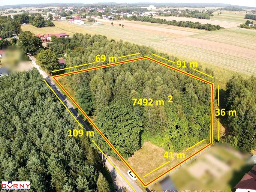 Pusta działka Mniszków