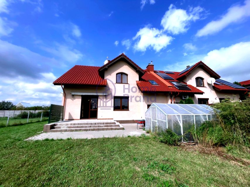 Dom Mokronos Górny