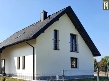 Dom z garażem