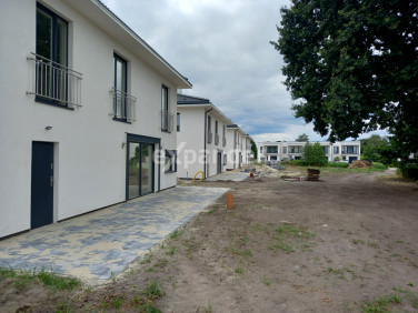 Dom z garażem