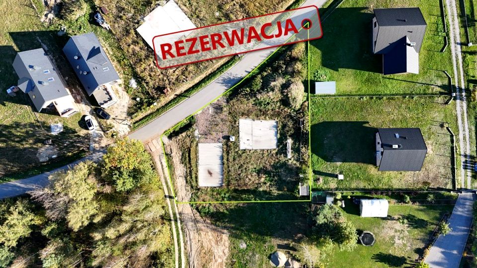 Działka przy lesie