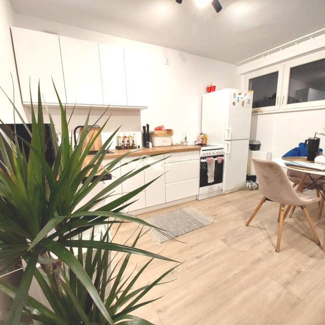 Mieszkanie blok mieszkalny Wrocław