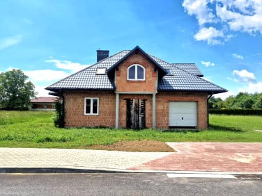 Dom z garażem