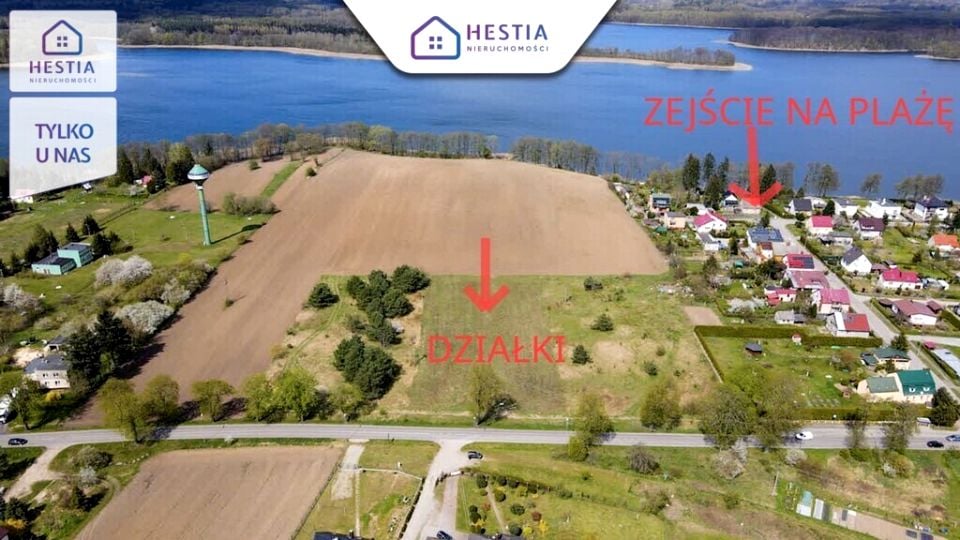 Działka nad jeziorem