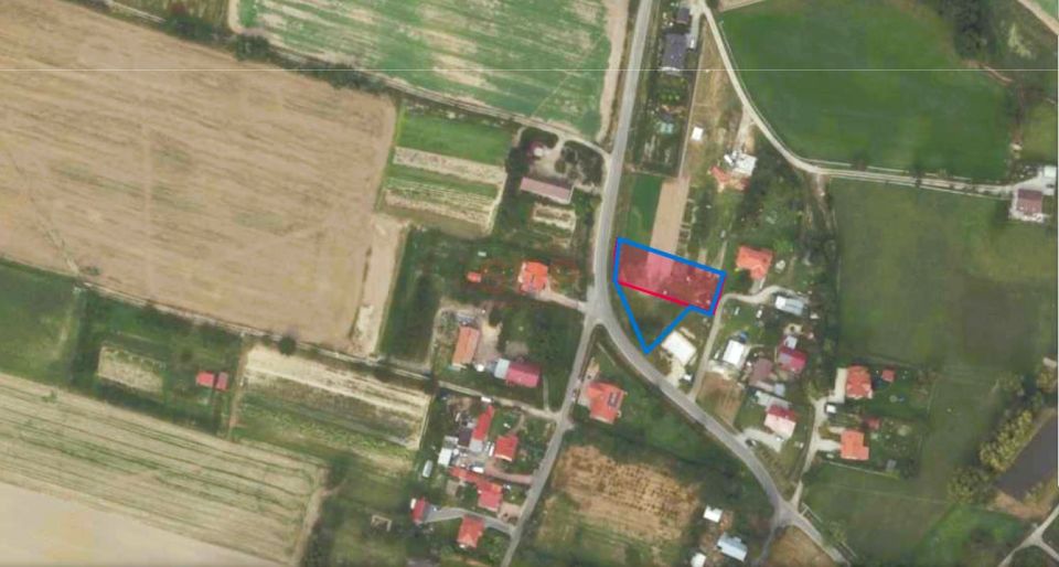 Działka przy lesie