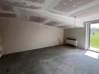 Mieszkanie blok mieszkalny przy lesie