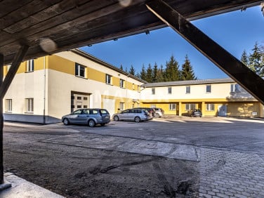 Budynek użytkowy Łazy