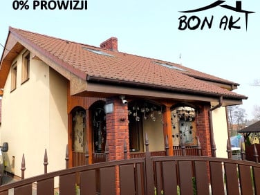 Dom z garażem