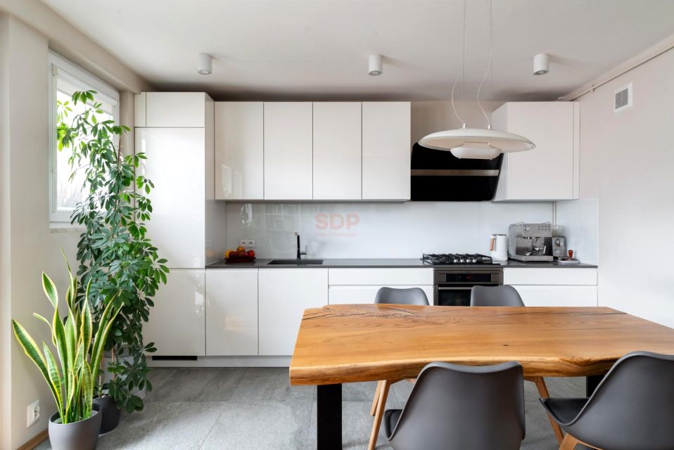 Mieszkanie blok mieszkalny Warszawa