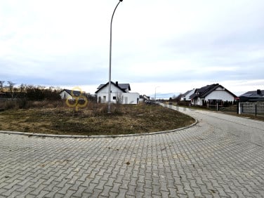 Działka Krzywiń