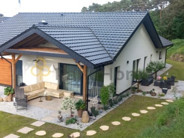Dom z garażem