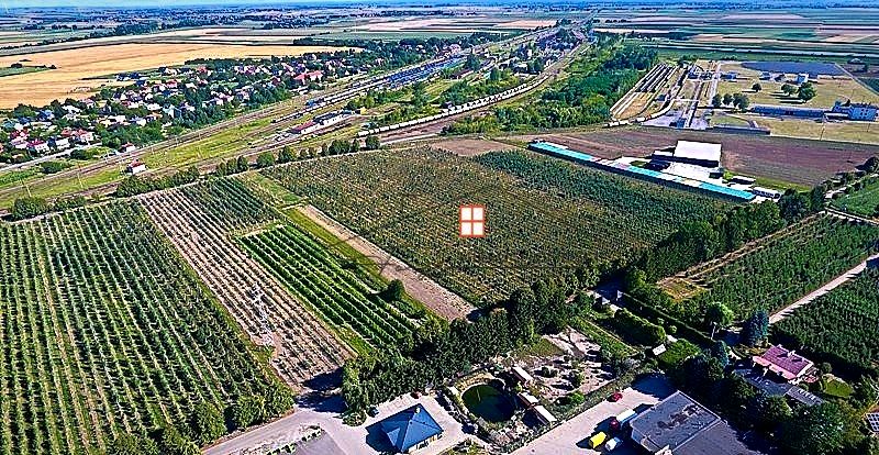 Ogrodzona działka sprzedam