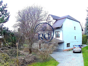 Dom z garażem