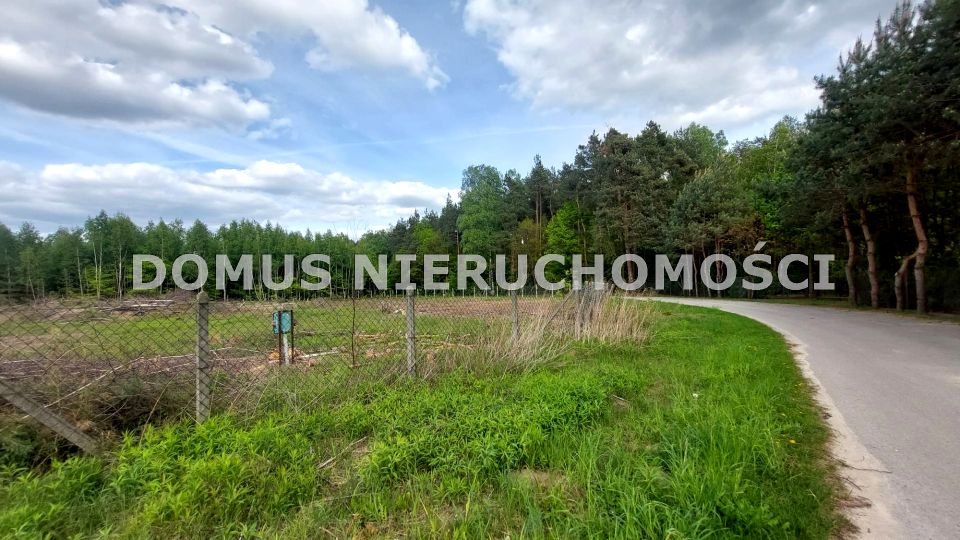 Ogrodzona działka Rosanów