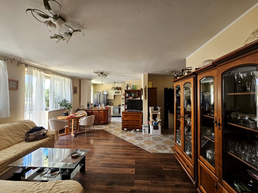 Mieszkanie blok mieszkalny przy lesie