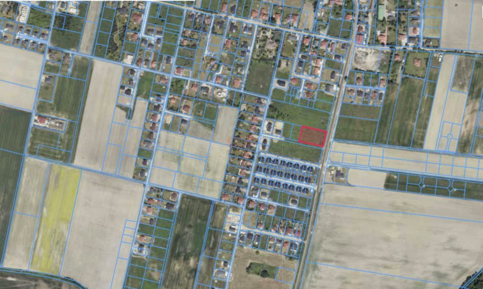 Pusta działka Brzezina