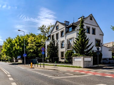 Budynek użytkowy Warszawa