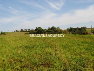 Pusta działka Gruszów