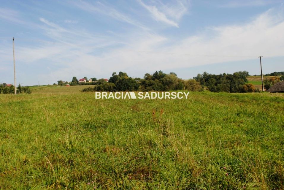 Pusta działka Gruszów