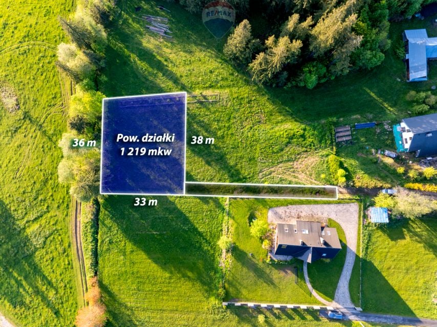 Działka przy lesie