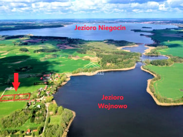 Działka nad jeziorem