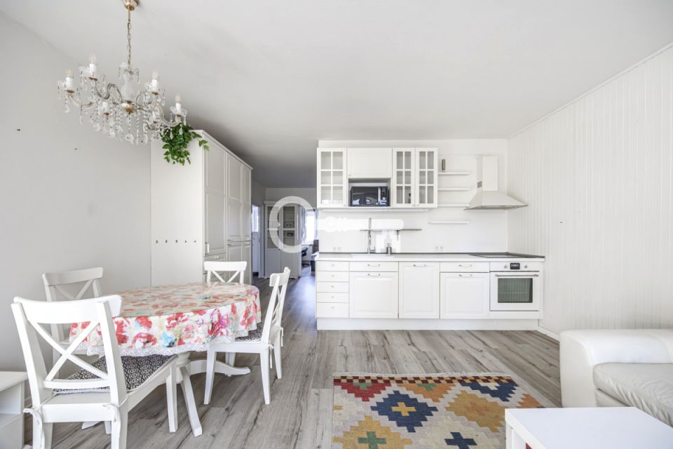 Mieszkanie blok mieszkalny Warszawa