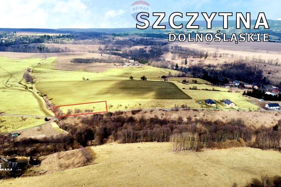 Działka Szczytna