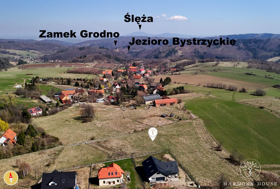 Działka przy lesie