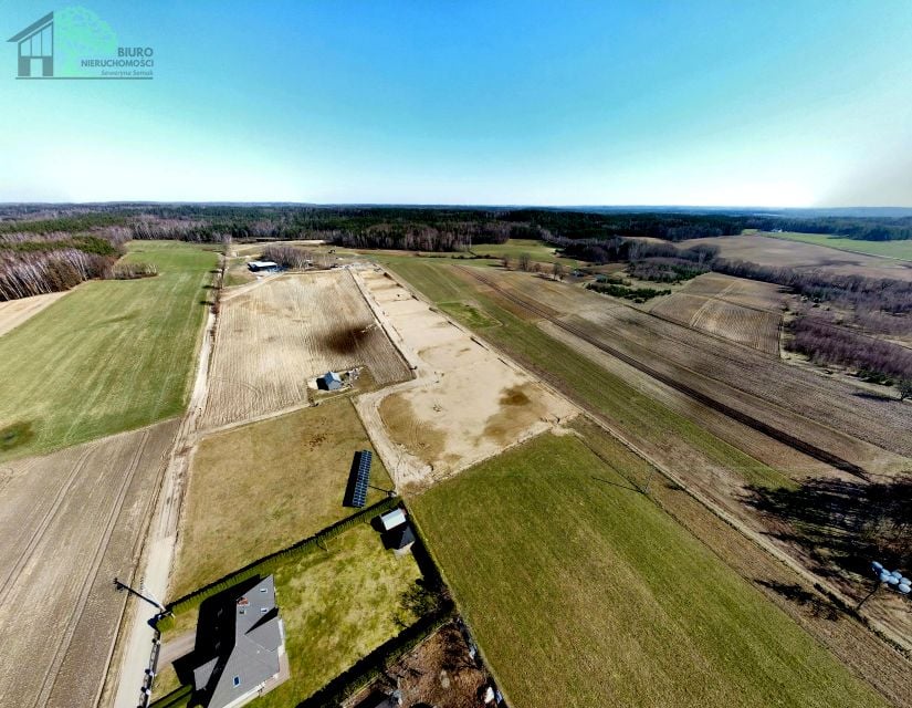 Działka nad jeziorem
