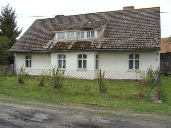 Dom Sławno