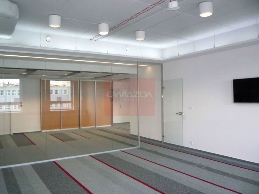 Budynek użytkowy Warszawa