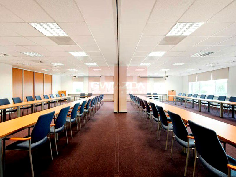 Budynek użytkowy Warszawa