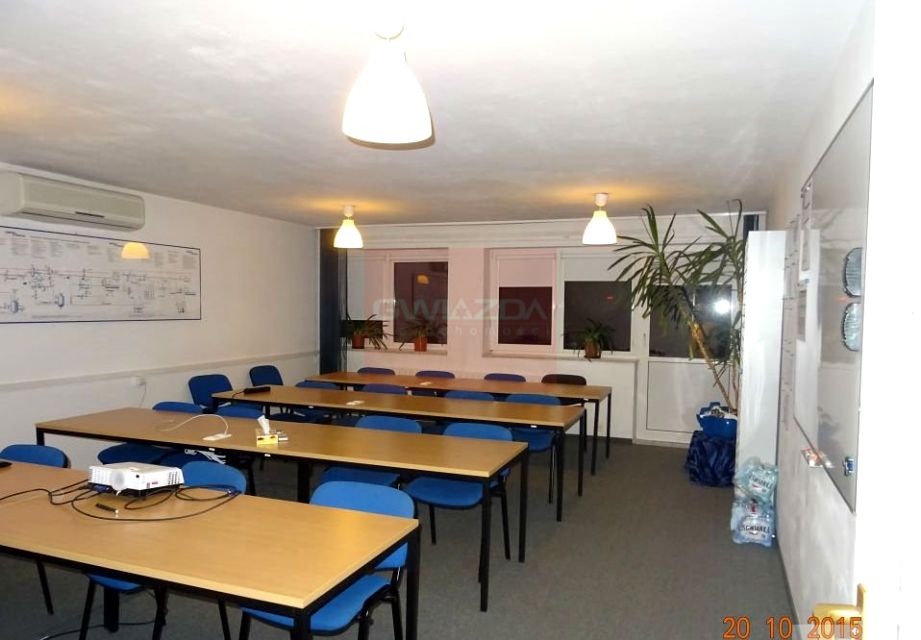 Budynek użytkowy Warszawa