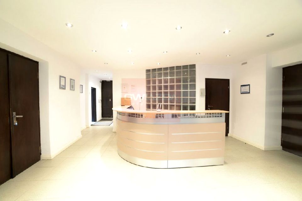 Budynek użytkowy Warszawa