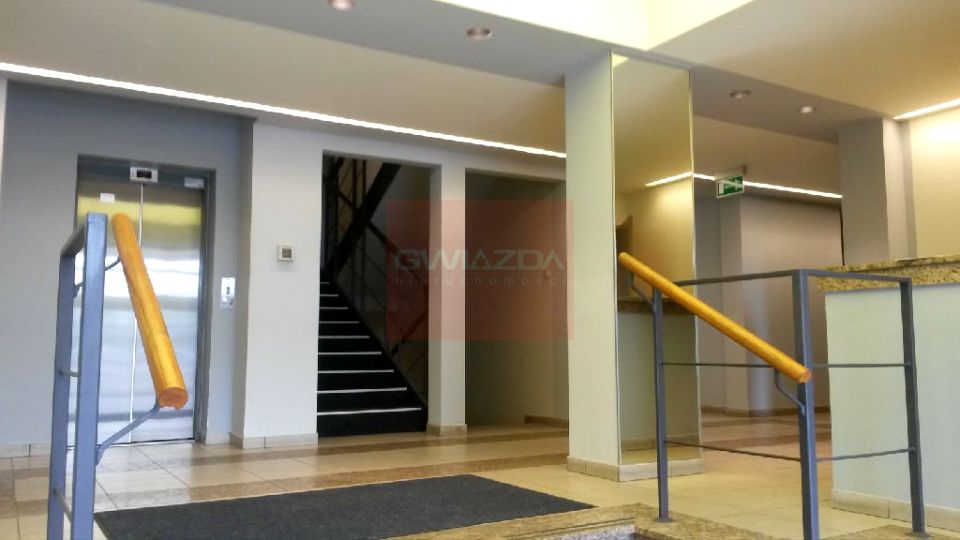 Budynek użytkowy Warszawa