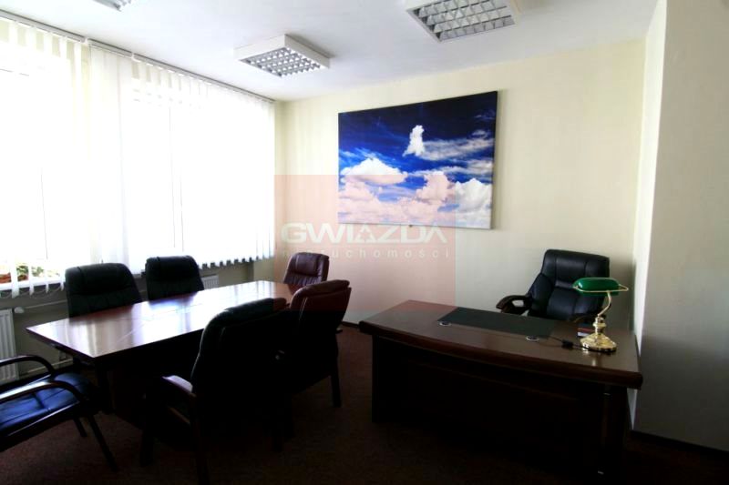 Budynek użytkowy Warszawa