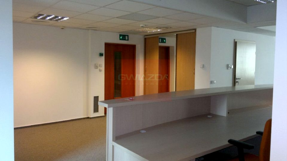 Budynek użytkowy Warszawa