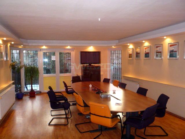 Budynek użytkowy Warszawa